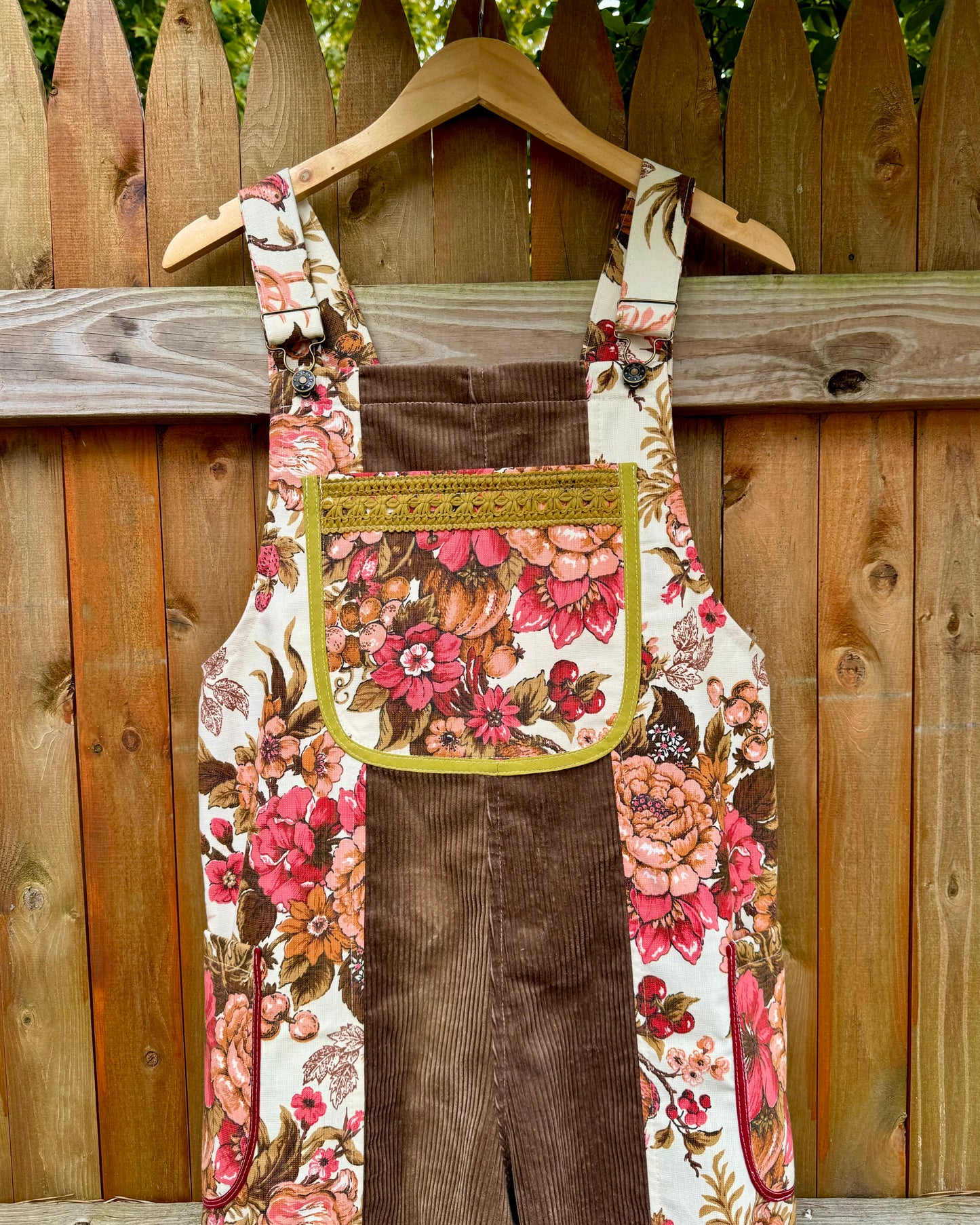 Secret garden overalls, M/L