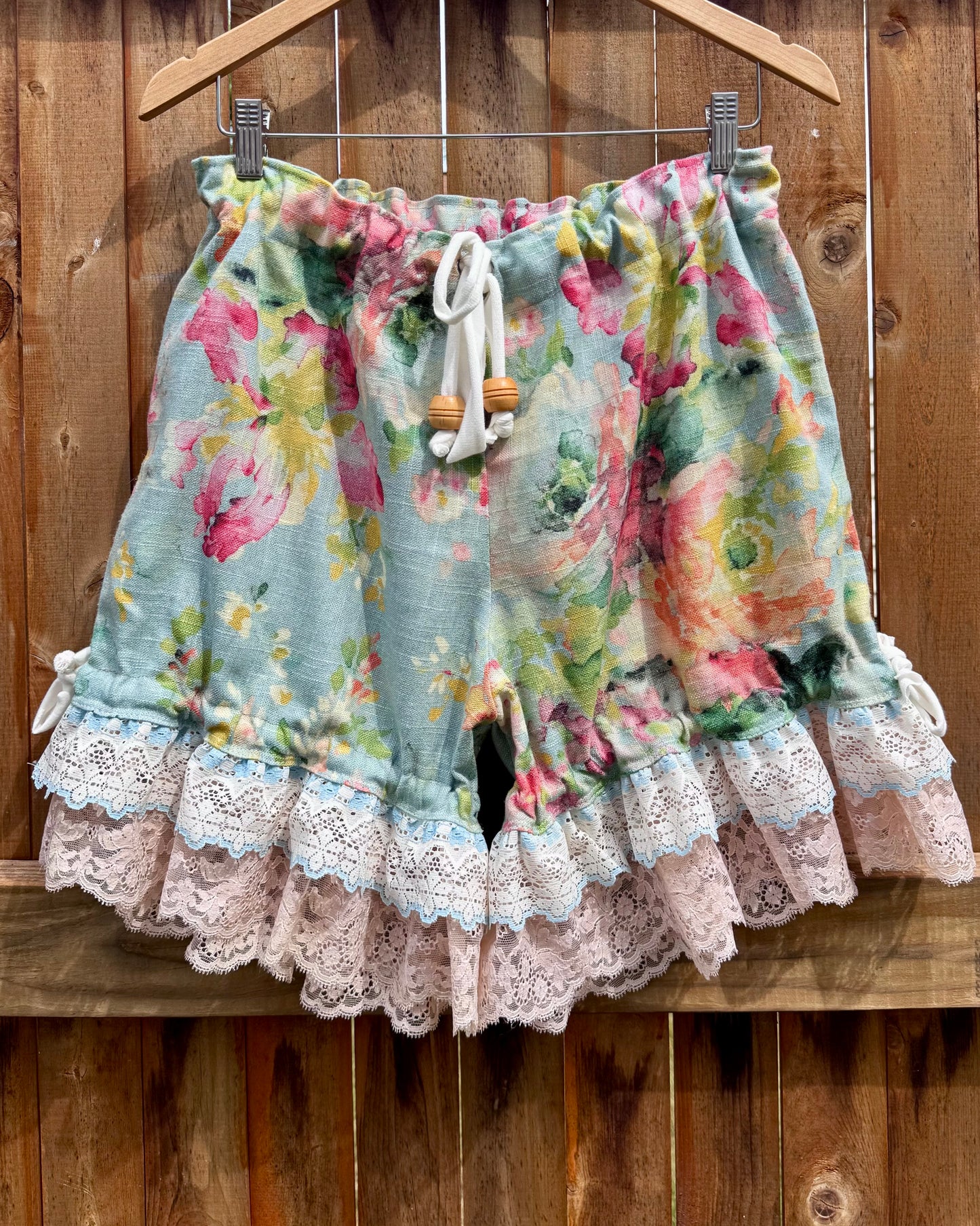Watercolor Wednesday bloomers