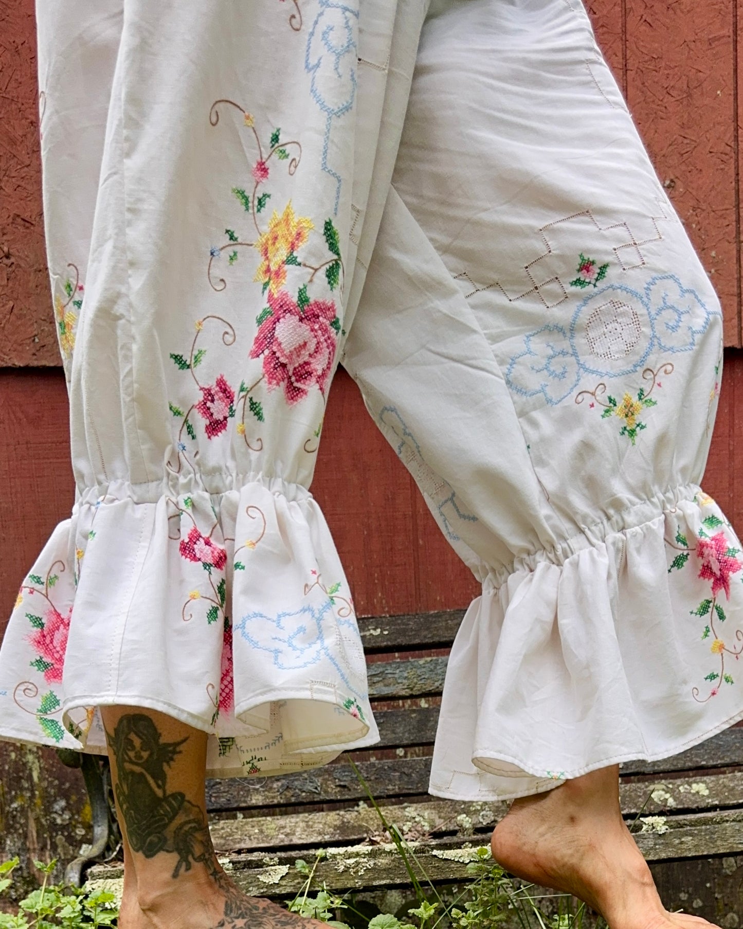 Painting the roses red - Bloomers