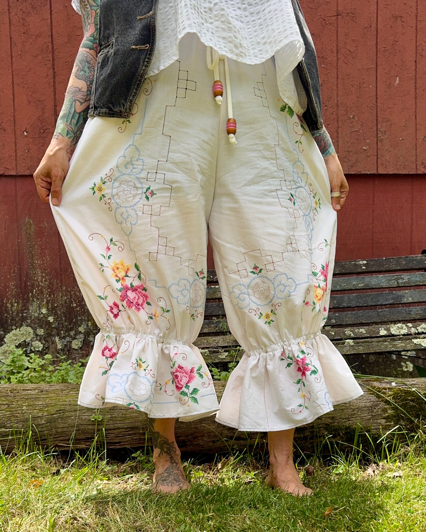 Painting the roses red - Bloomers