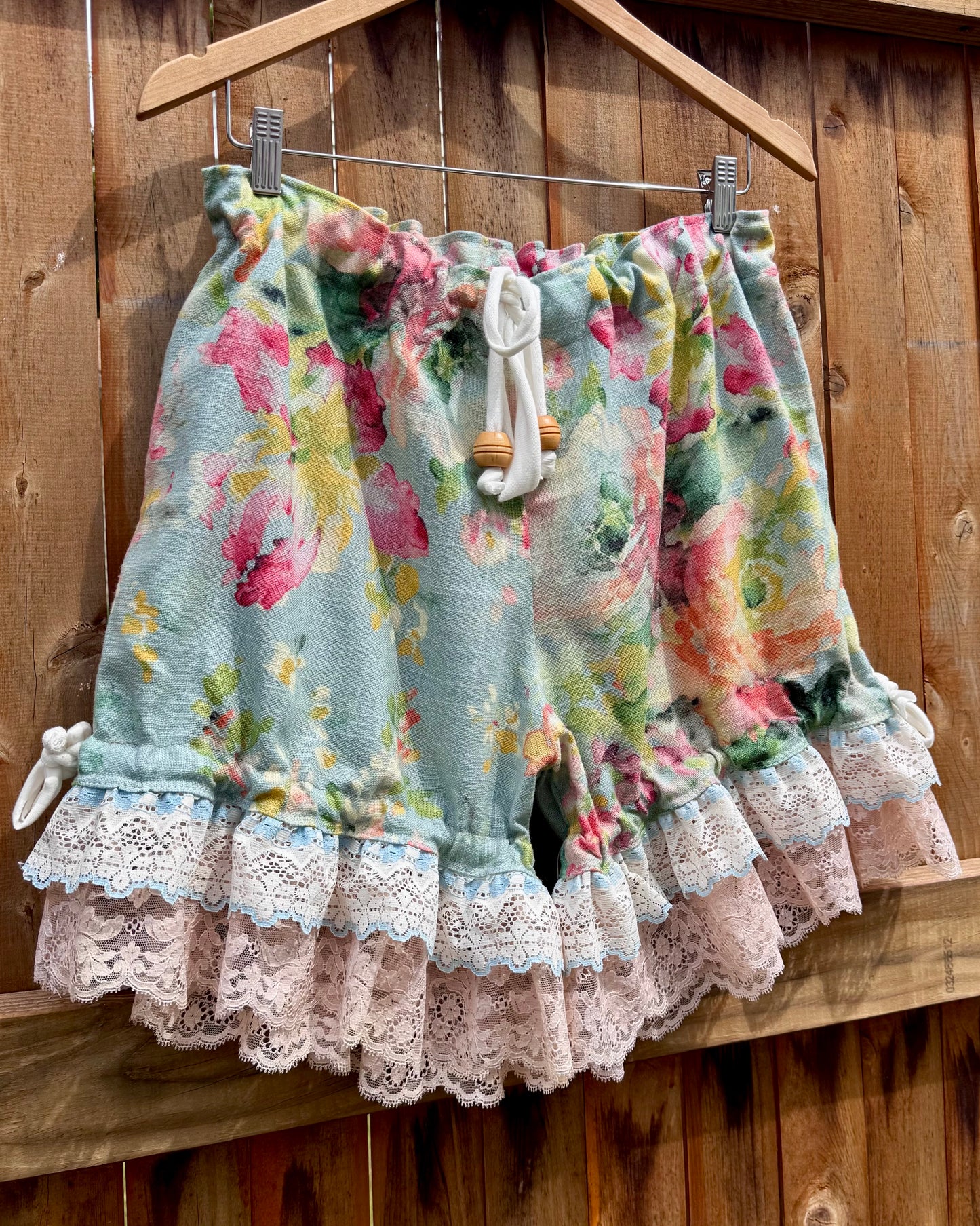 Watercolor Wednesday bloomers