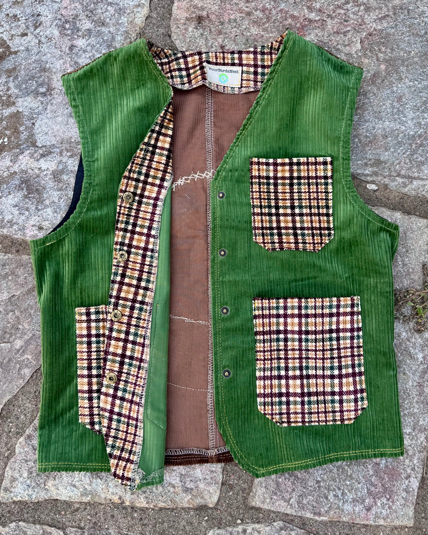 The tattered trickster, M/L