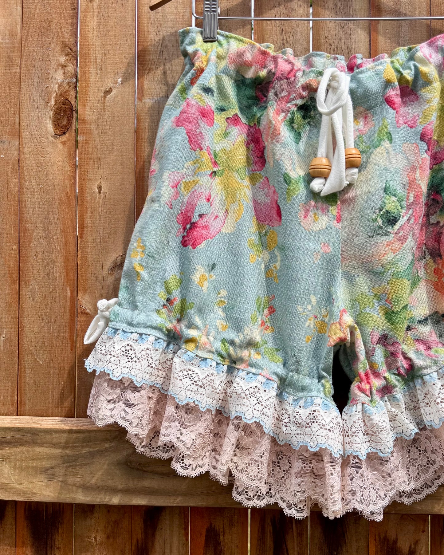 Watercolor Wednesday bloomers