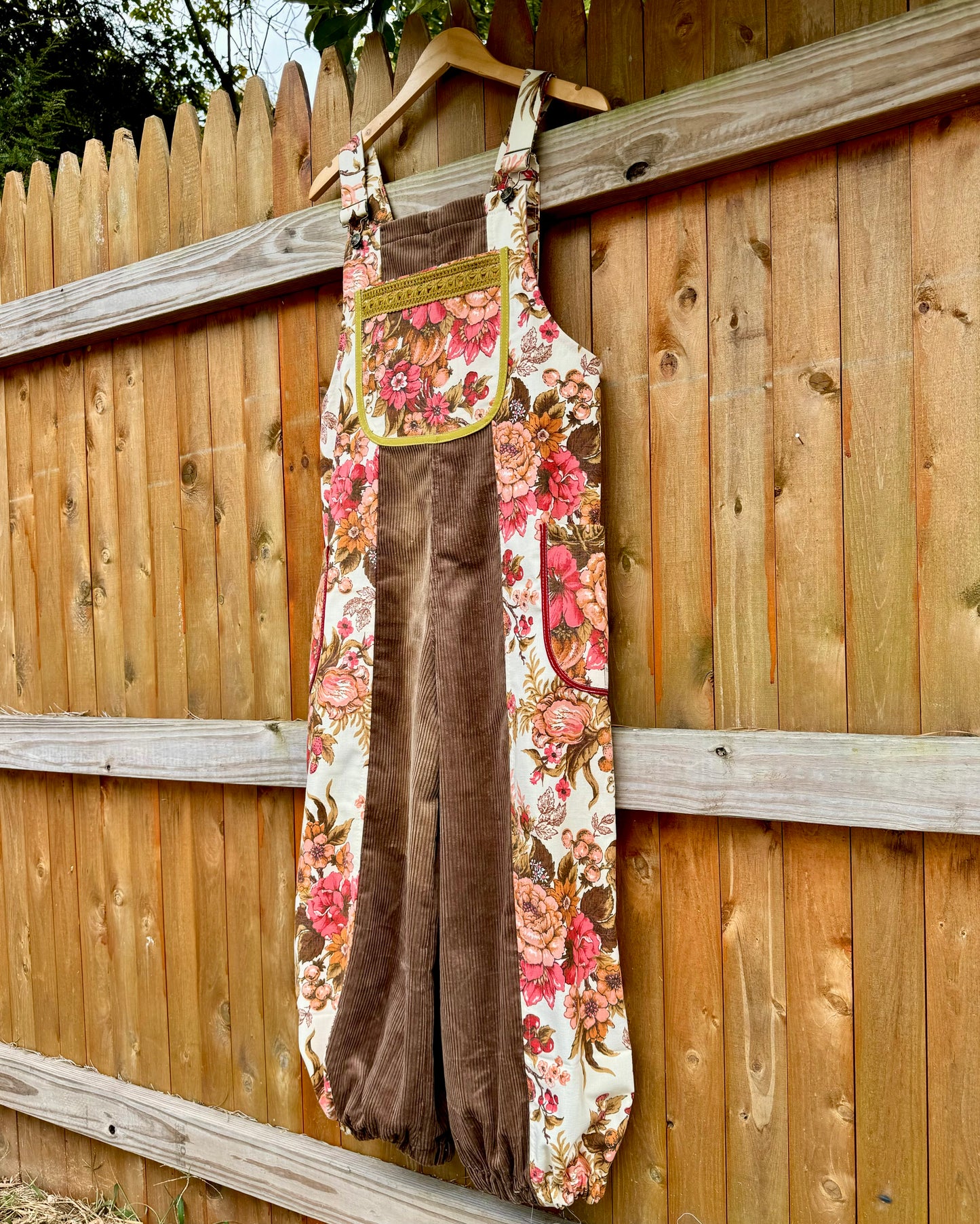 Secret garden overalls, M/L