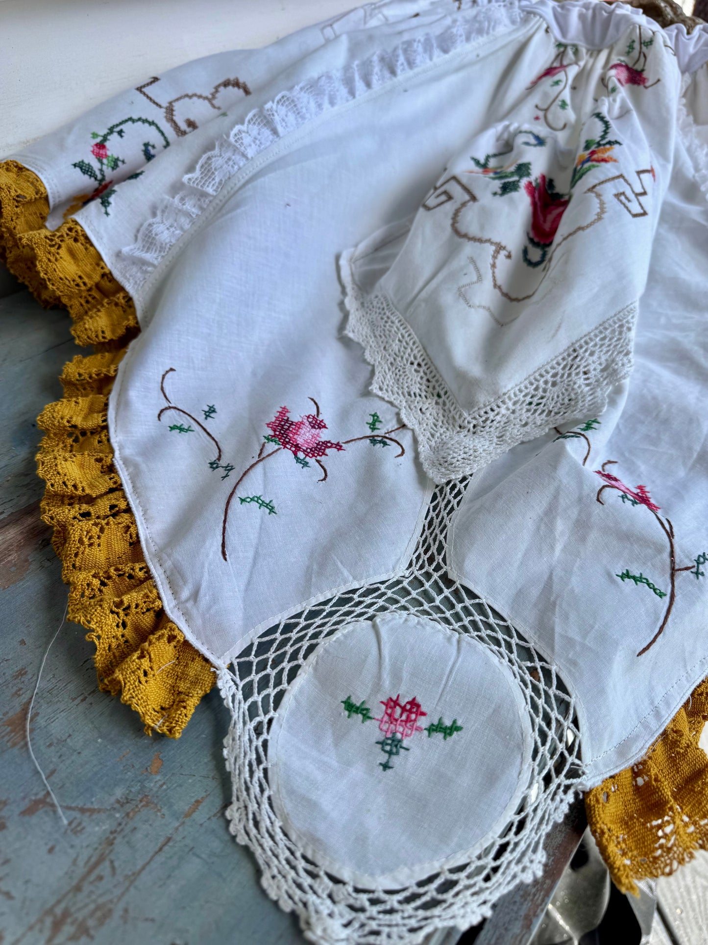 The rose garden, fits up to XL+