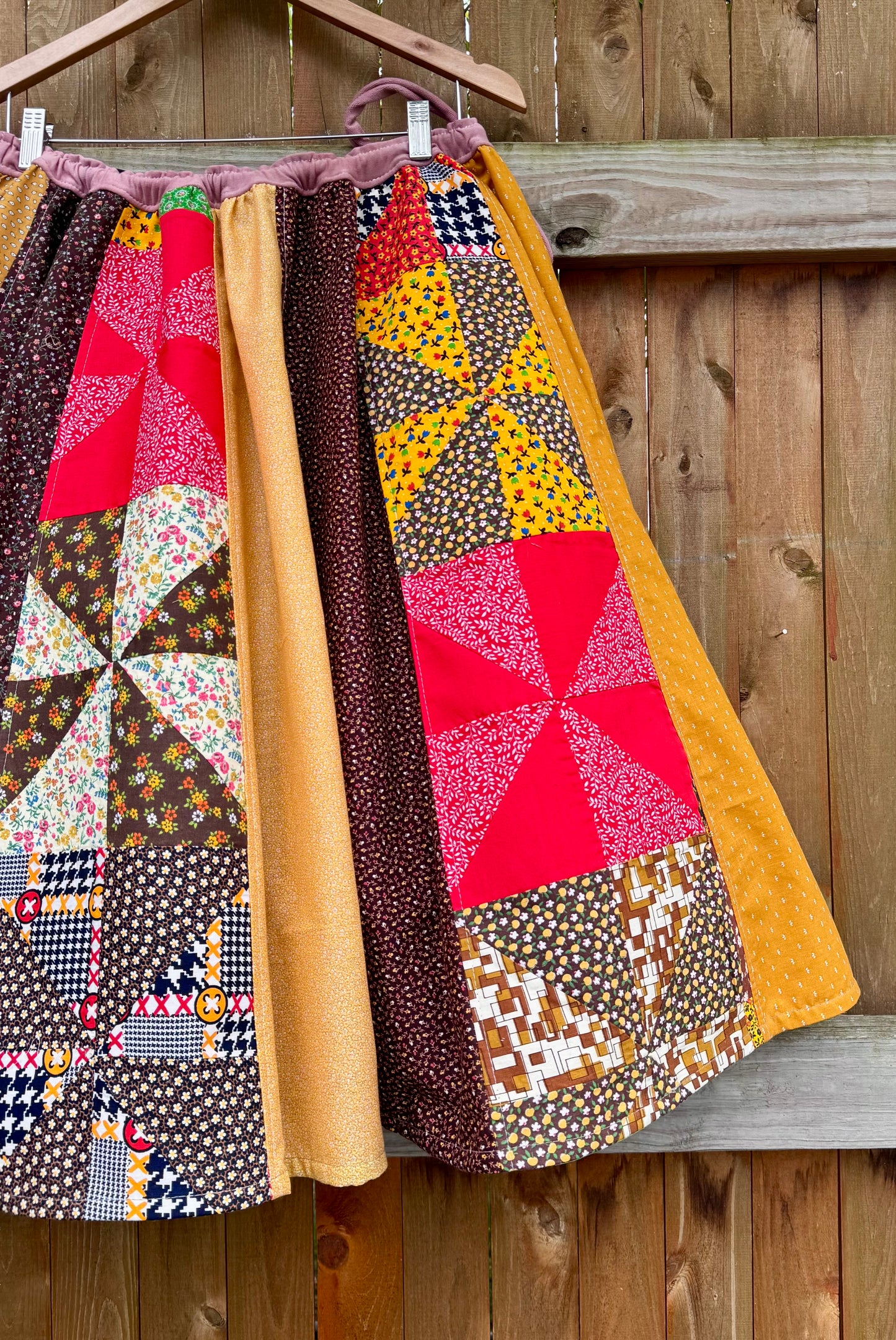 The cozy cabin spinner, up to XL+