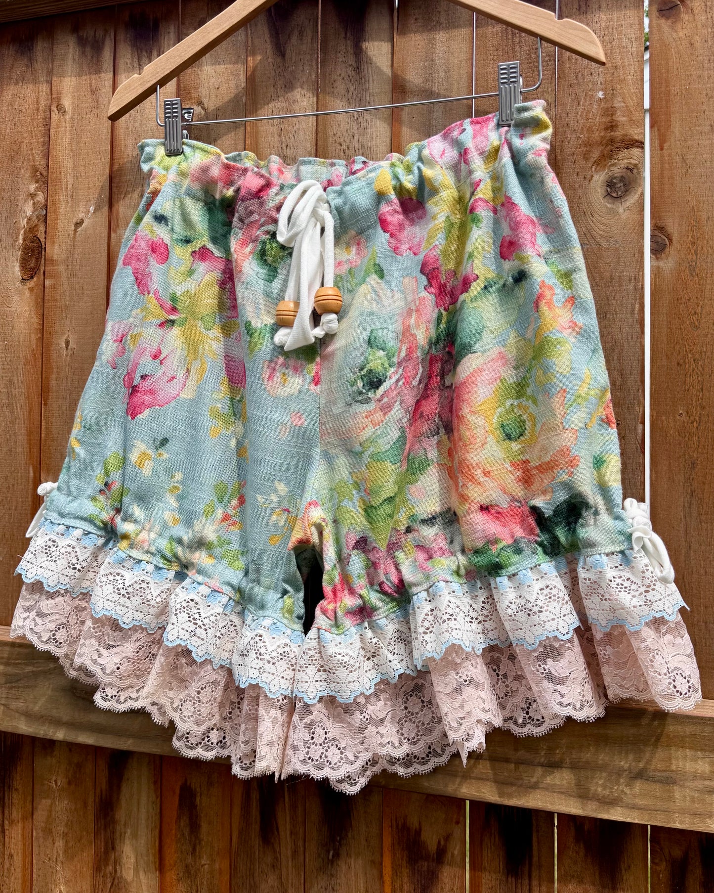 Watercolor Wednesday bloomers