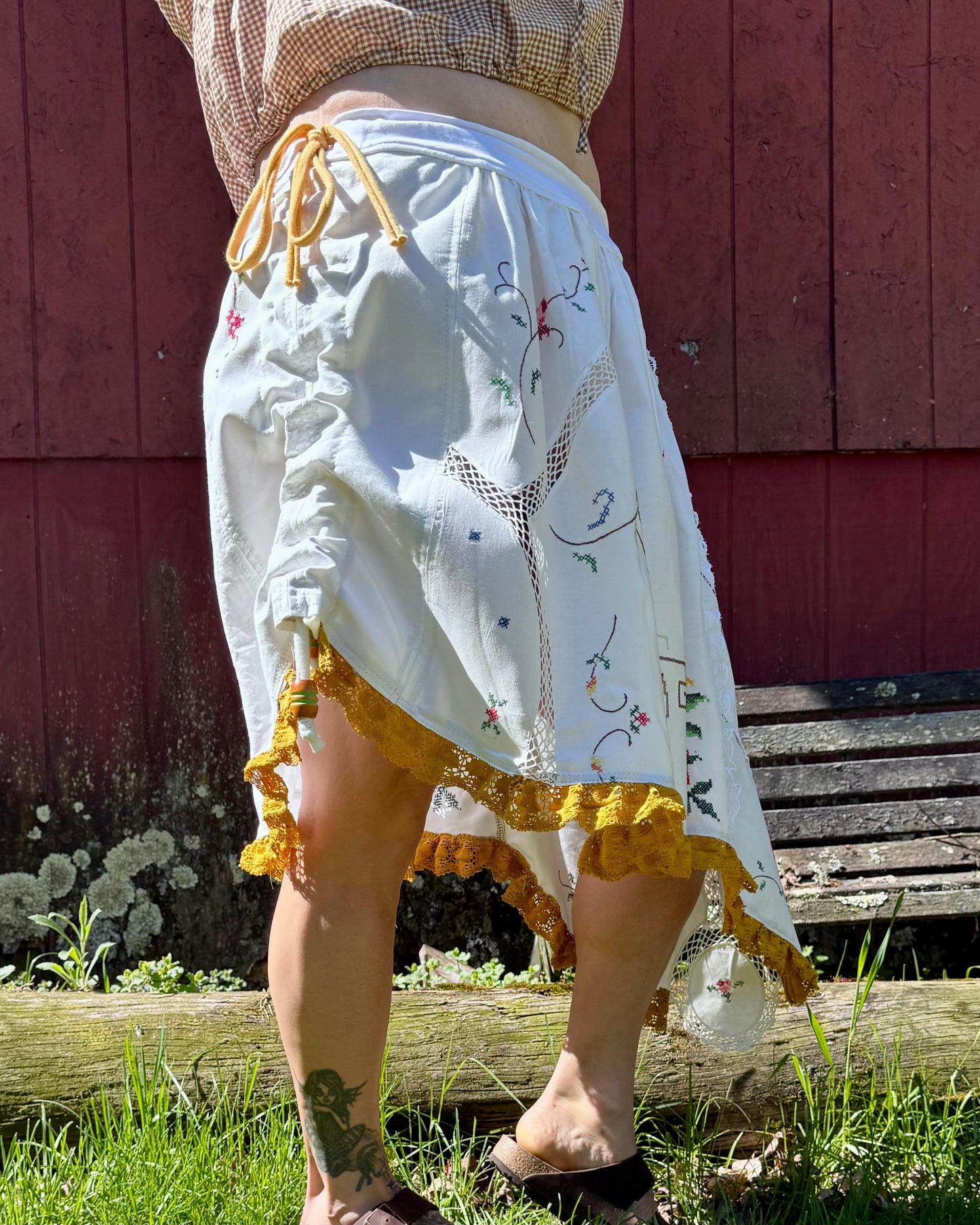 The rose garden, fits up to XL+
