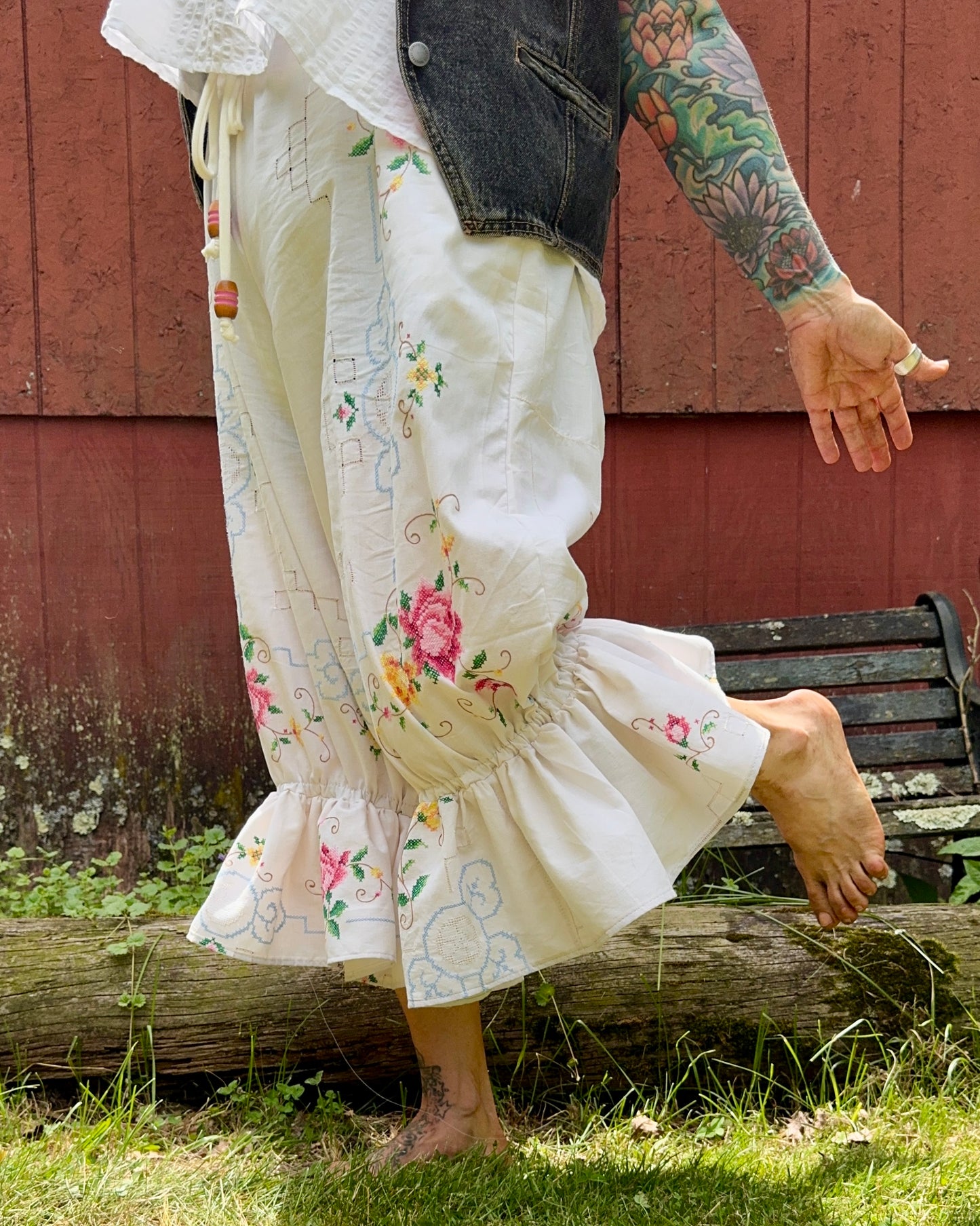 Painting the roses red - Bloomers